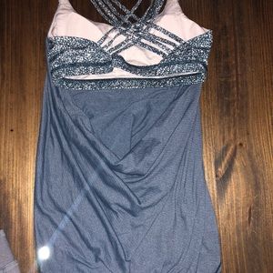 Lululemon tank w built in bra